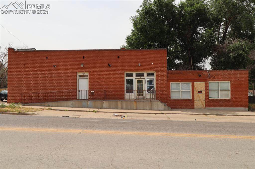 724 8th Street - Photo 1