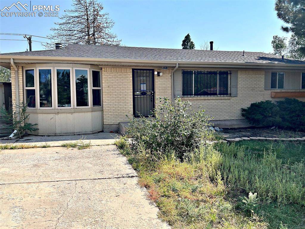513 Loomis Avenue - Photo 1