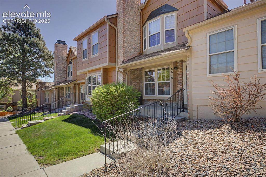 6618 Warbler Lane - Photo 1