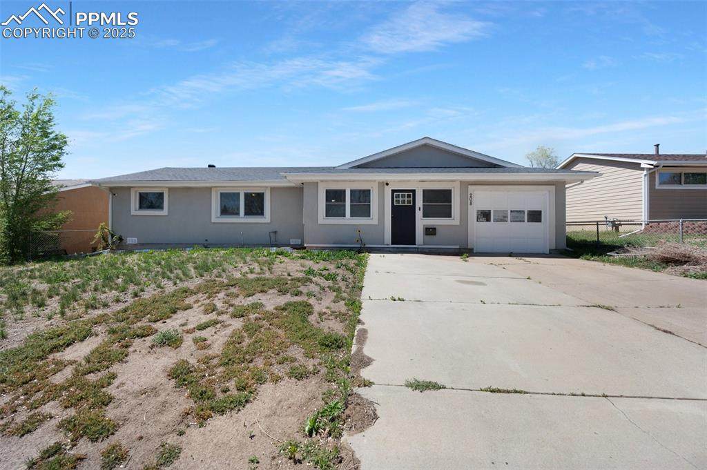 208 Davie Drive - Photo 1