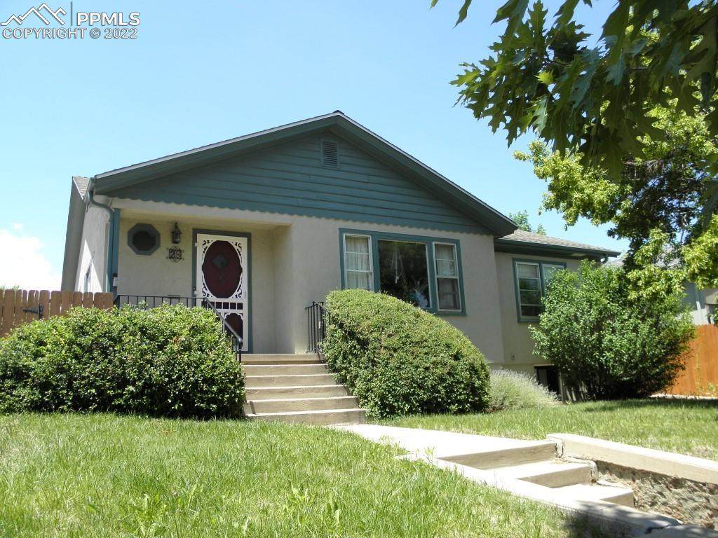 28 Logan Avenue - Photo 1