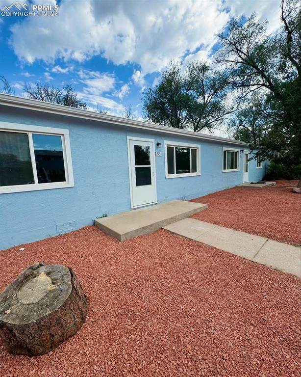 211-213 Lark Street - Photo 1