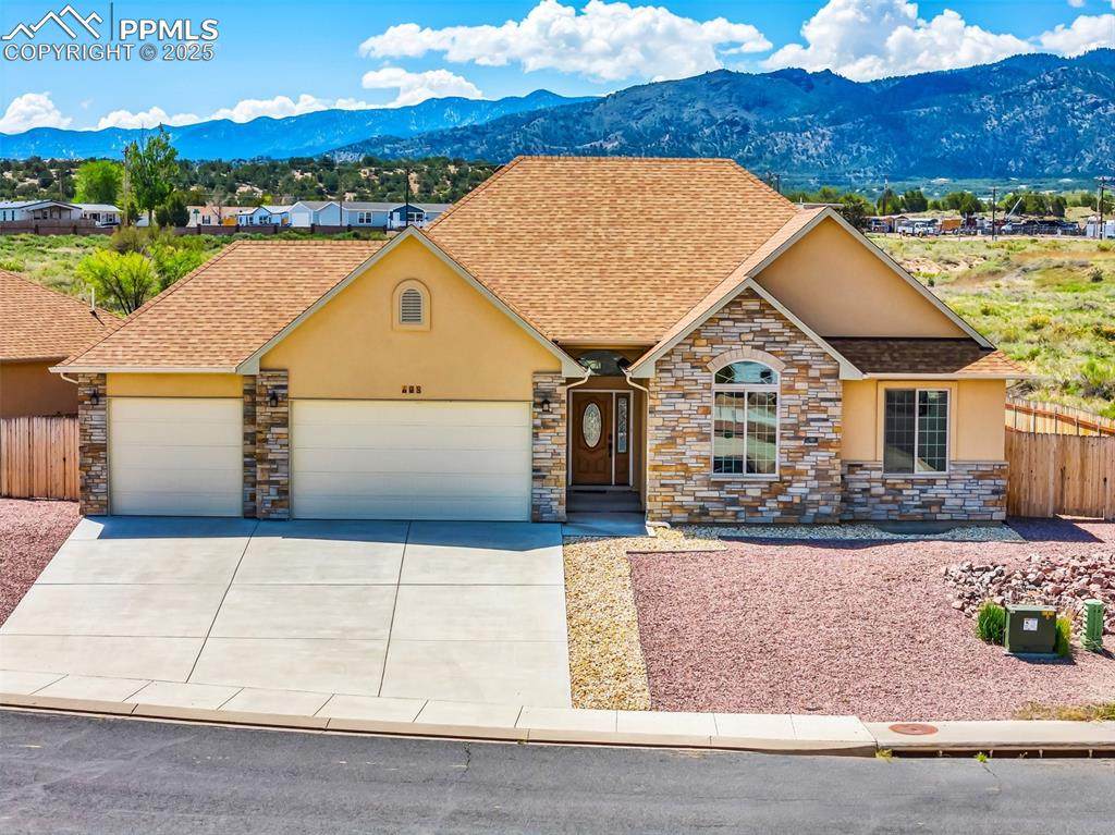 428 Empire Road - Photo 1