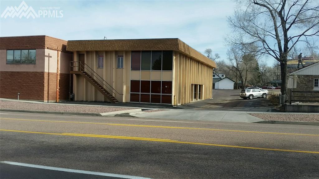 21 Union Boulevard - Photo 1