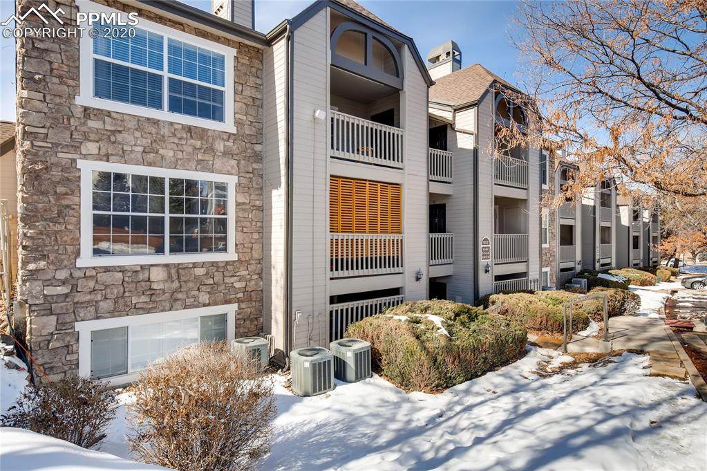 9212 Arbor Circle - Photo 1