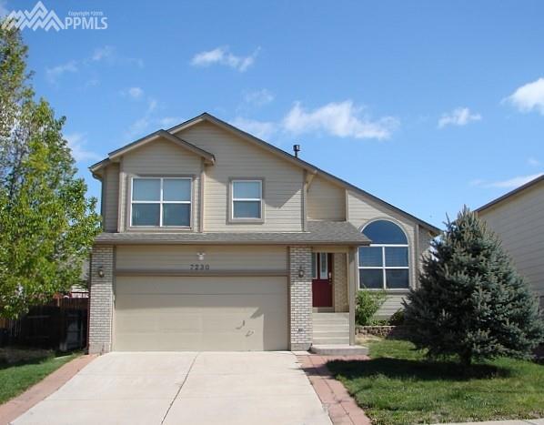 7230 Moss Bluff Court - Photo 1