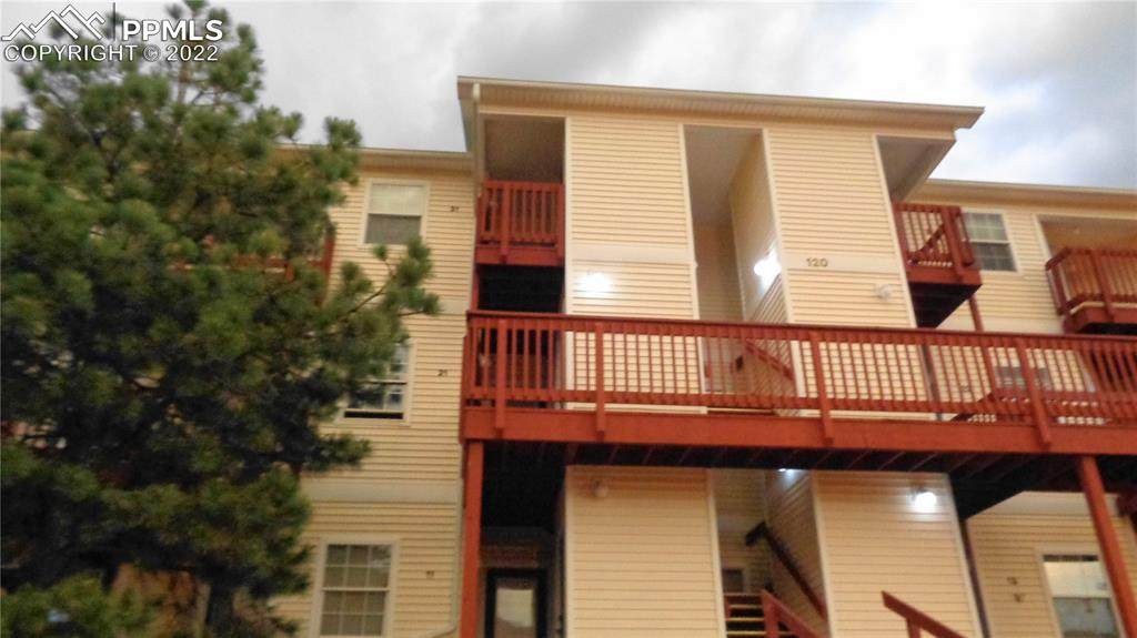 120 Whalen Avenue - Photo 1