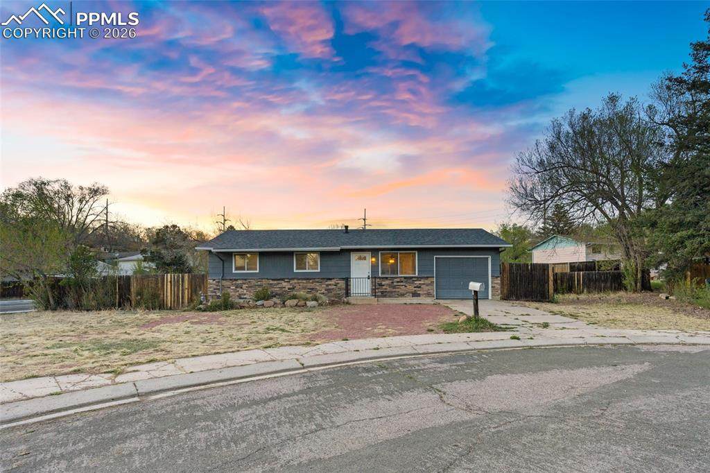 2436 Launcelot Court - Photo 1