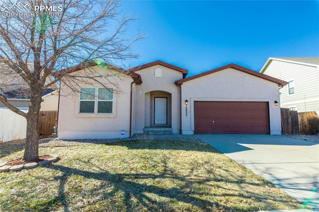 10832 Darneal Drive - Photo 1
