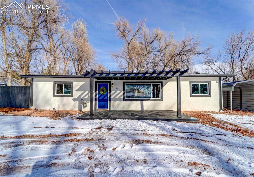 614 Kinnikinnik Drive - Photo 1