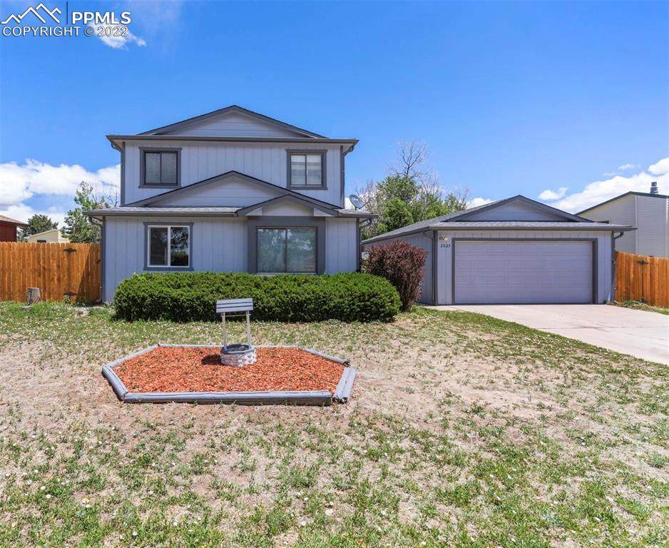 2025 Sarsi Drive - Photo 1
