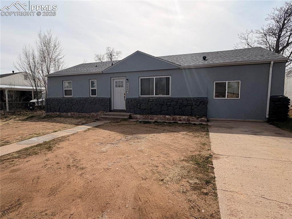 525 William Avenue - Photo 1