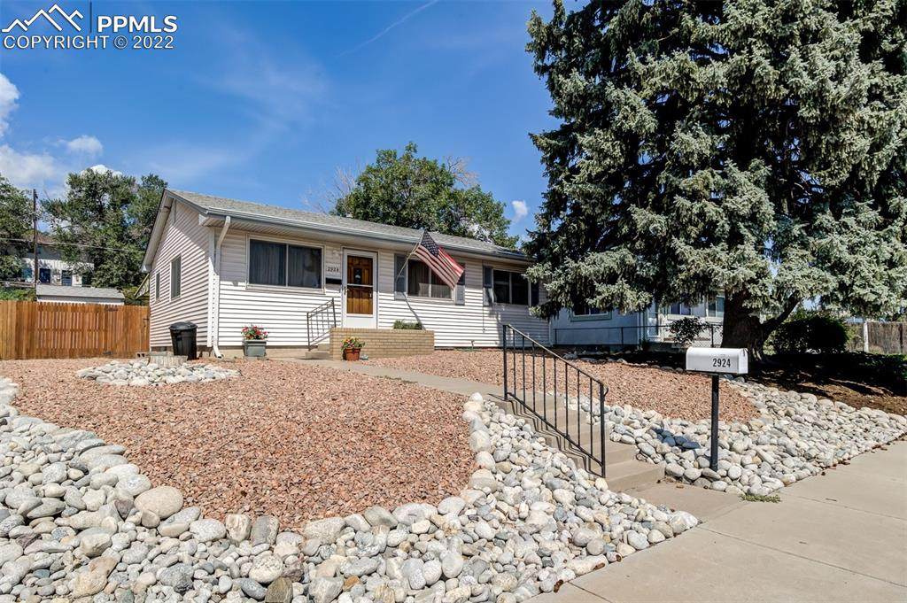 2924 Parker Street - Photo 1