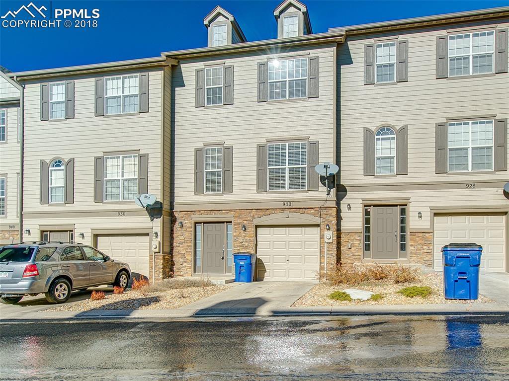 932 Burning Bush Point - Photo 1