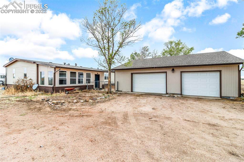 5810 Coyote Lane - Photo 1