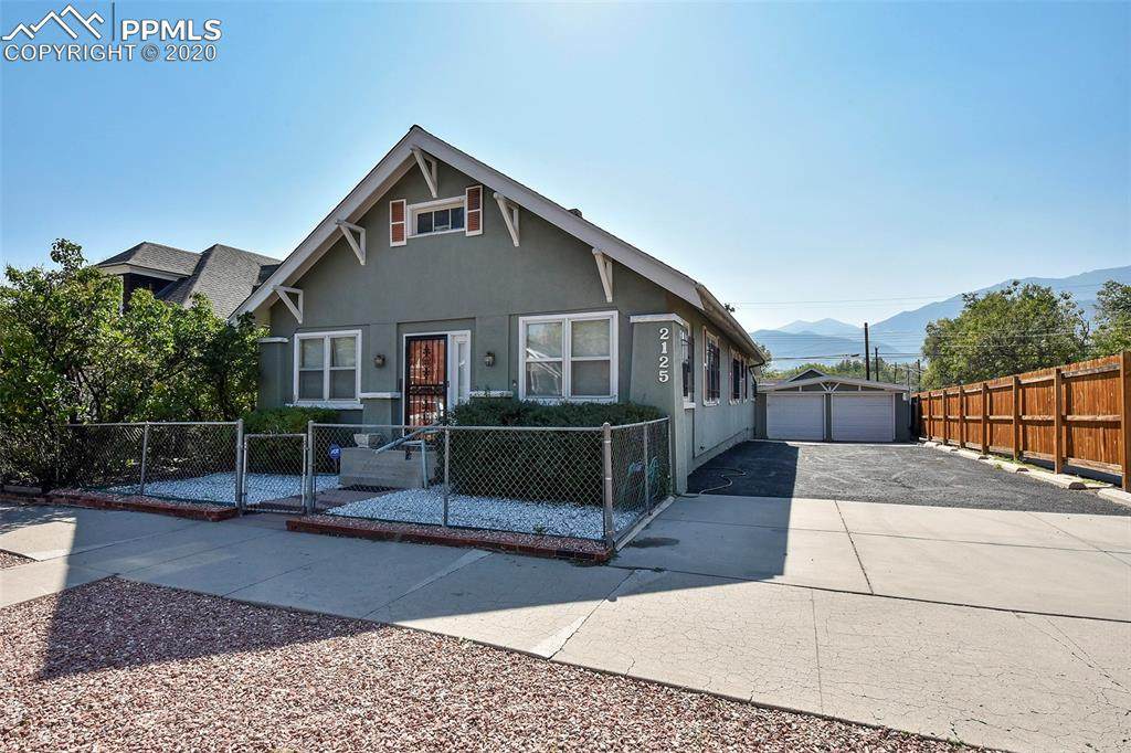 2125 Colorado Avenue - Photo 1