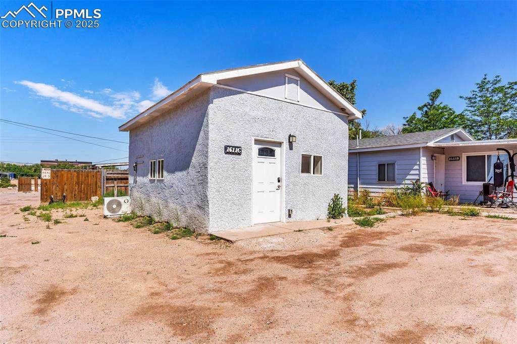1611 San Juan Street - Photo 1