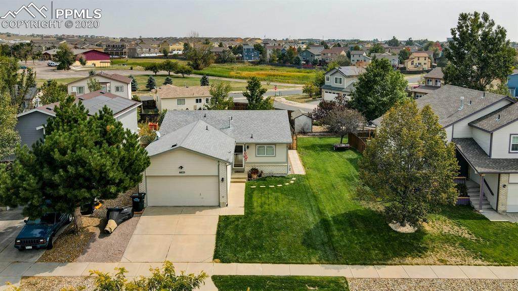 6625 Bear Tooth Drive - Photo 1