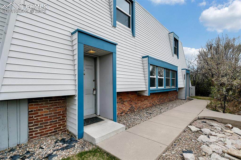 2995 Fountain Boulevard - Photo 1