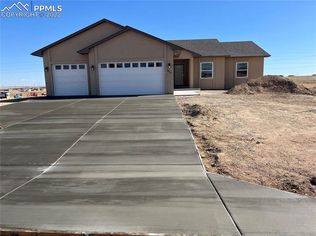 852 Heron Drive - Photo 1