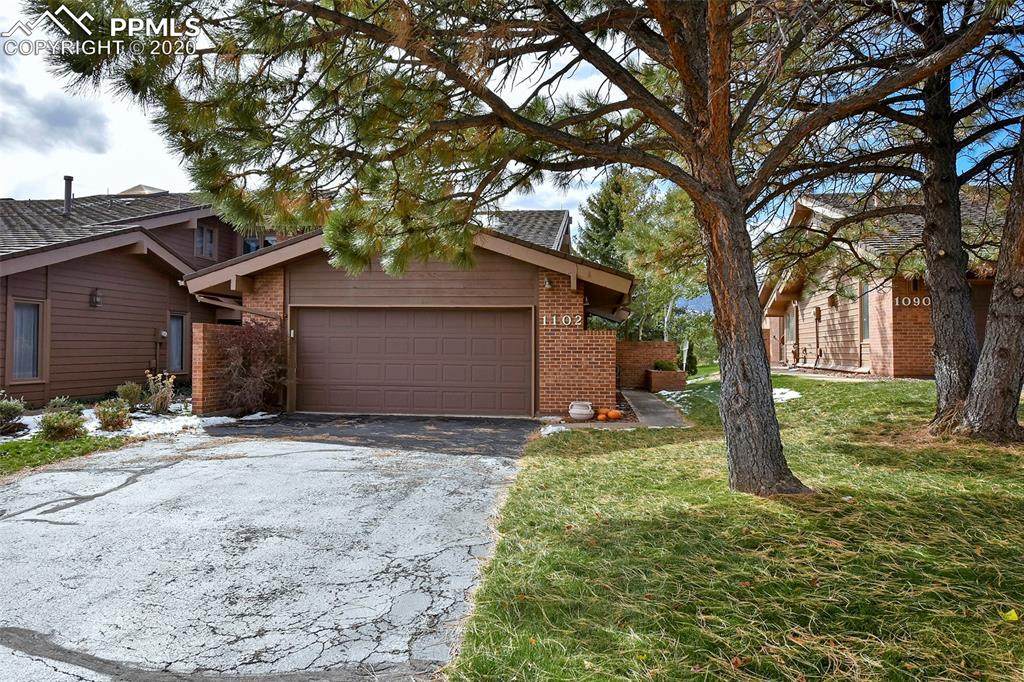 1102 Hill Circle - Photo 1