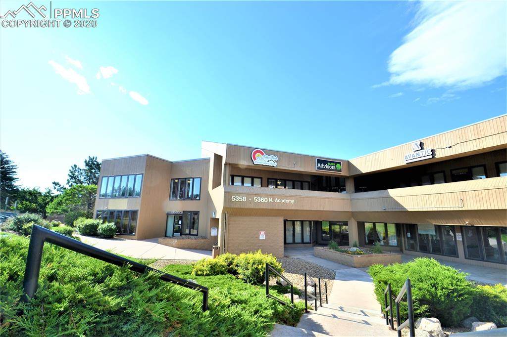 5360 Academy Boulevard - Photo 1
