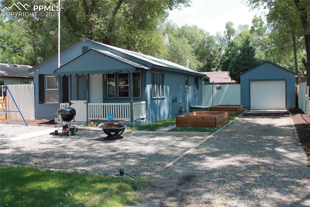 607 Alexander Road - Photo 1