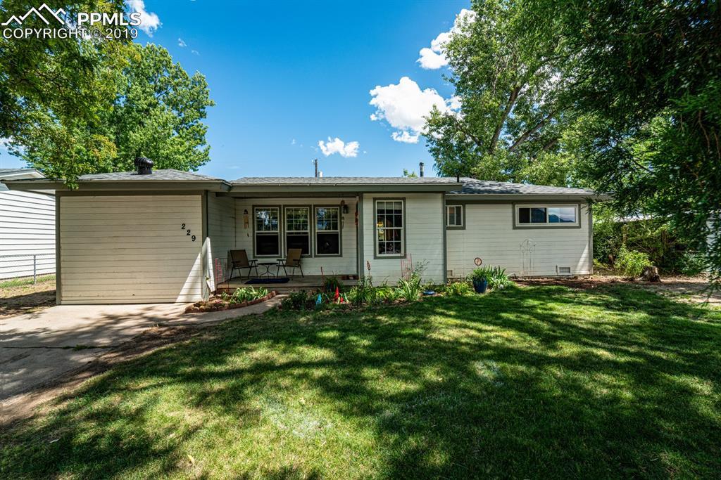 229 Steven Drive - Photo 1