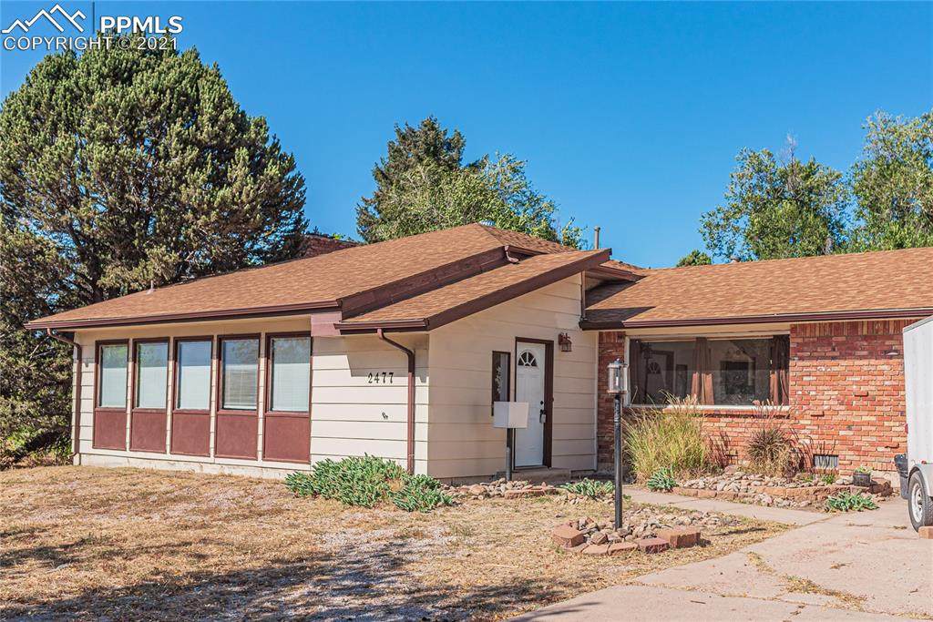 2477 Circle Drive - Photo 1