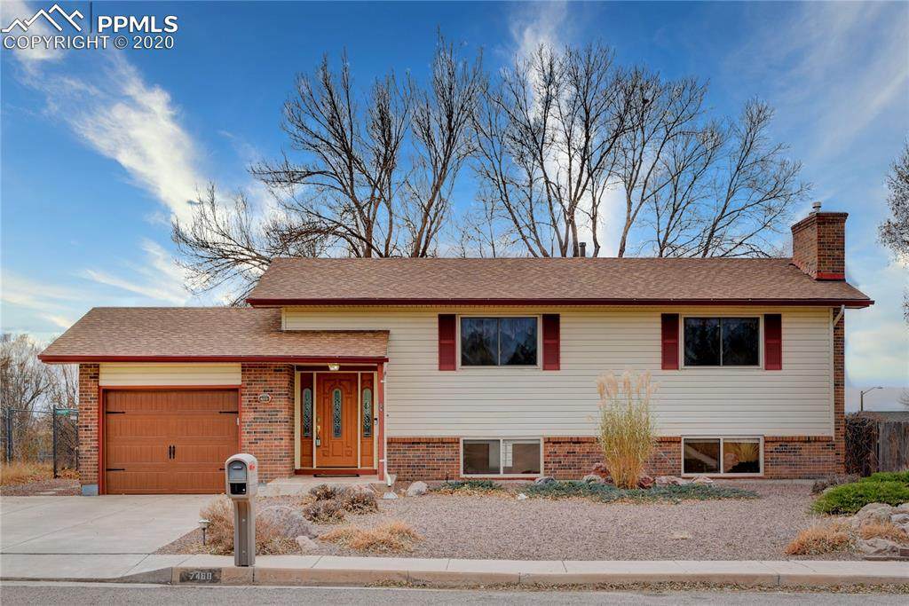 7468 Colonial Drive - Photo 1