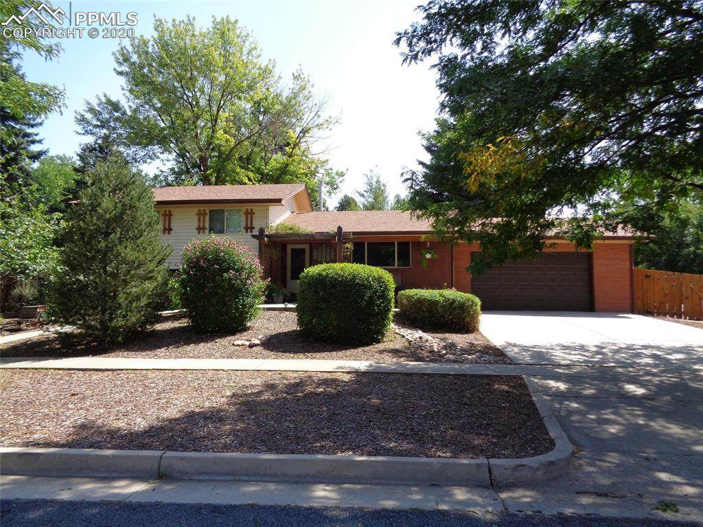 929 31st Street - Photo 1
