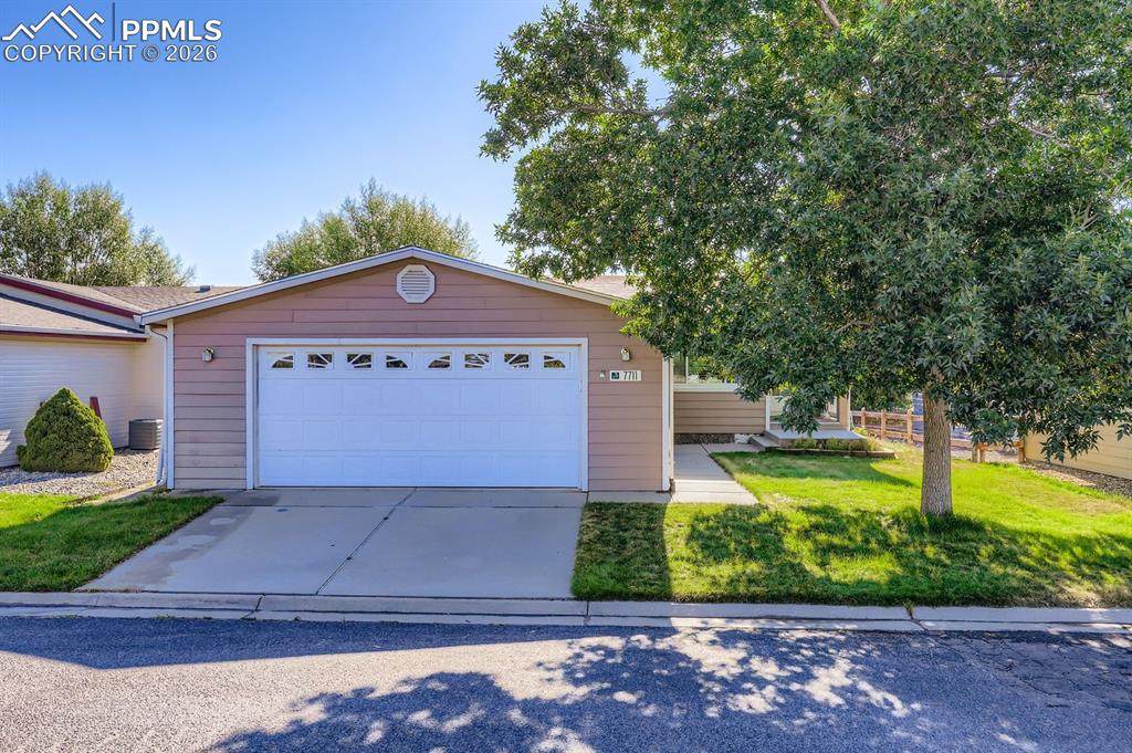 7711 Valley Quail Point - Photo 1
