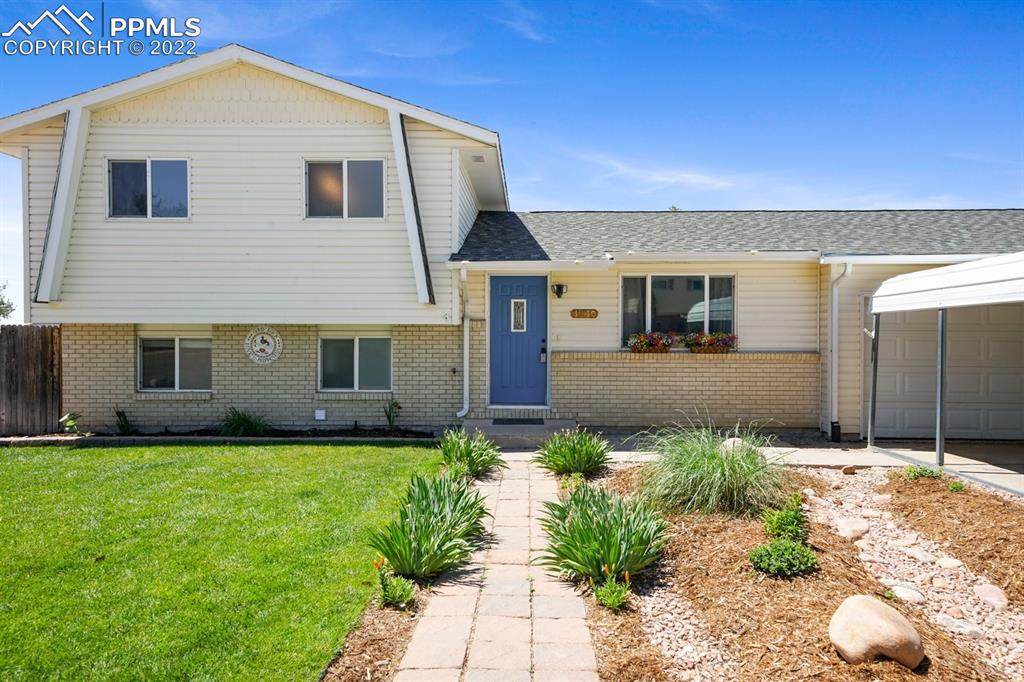 1810 Mineola Street - Photo 1