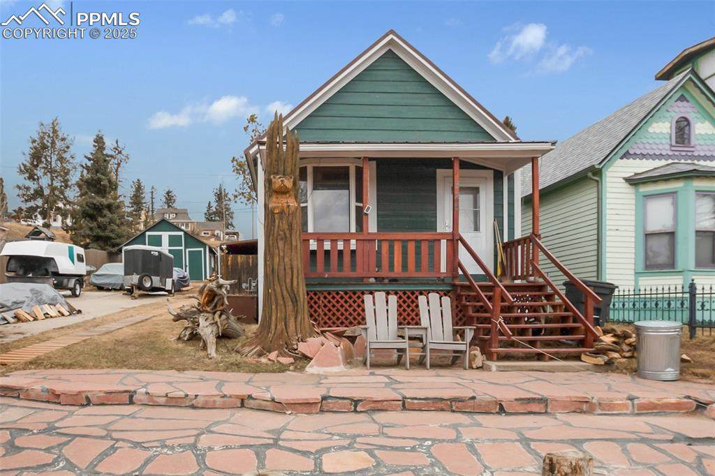 325 Eaton Avenue - Photo 1