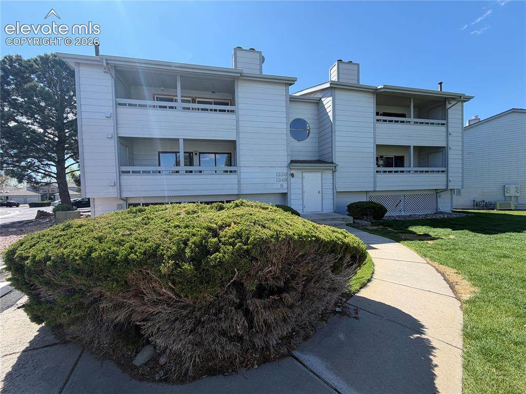 1228 Firefly Circle - Photo 1
