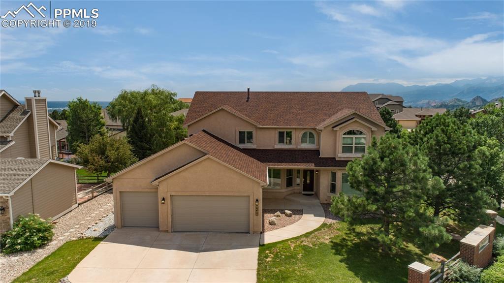 2425 Vanreen Drive - Photo 1