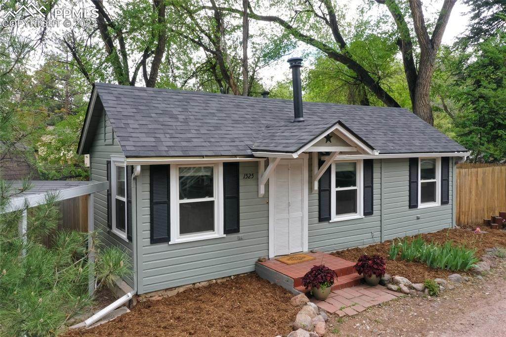 1525 Cheyenne Road - Photo 1
