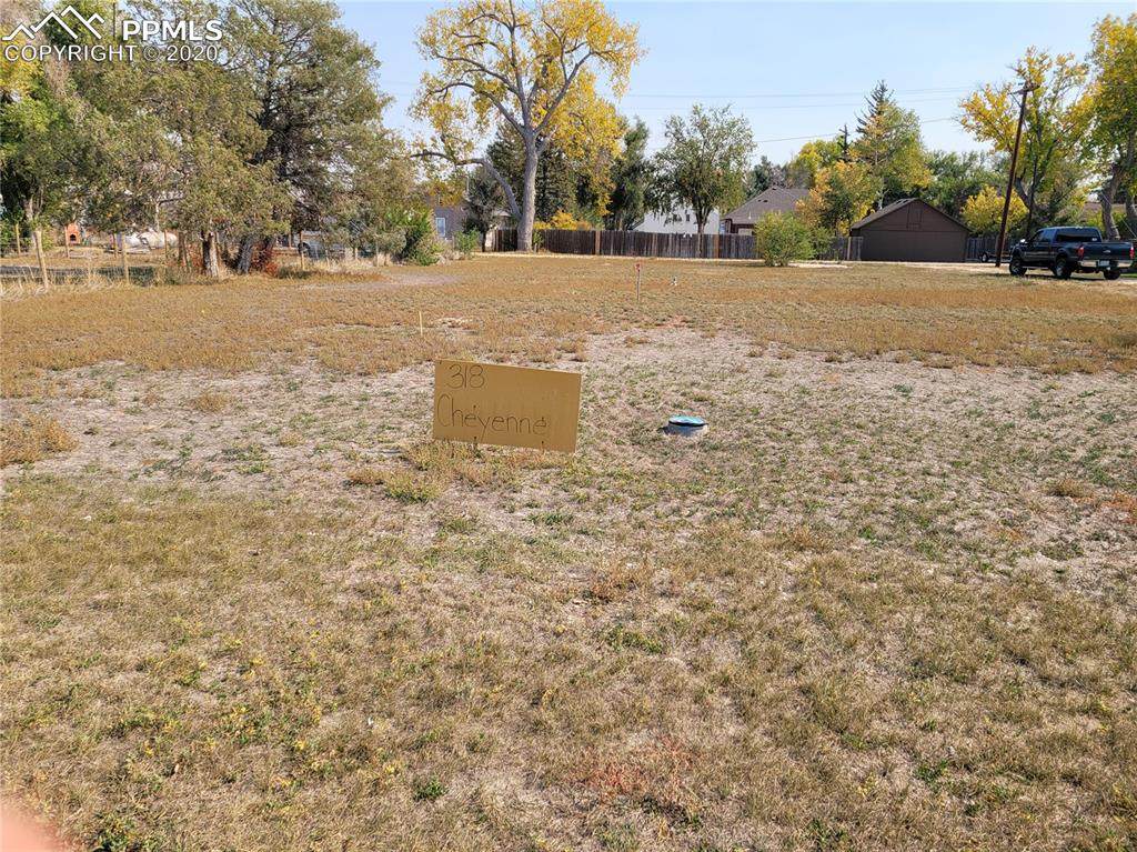 318 Cheyenne Avenue - Photo 1