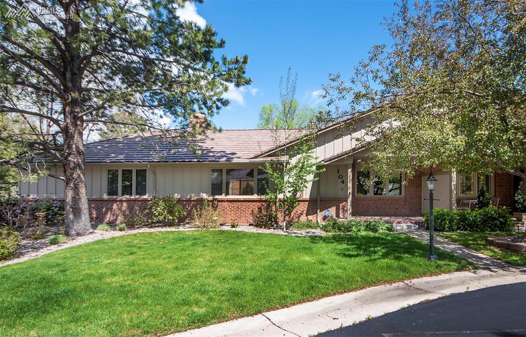 104 Miramar Drive - Photo 1