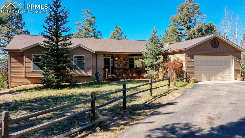 562 Donzi Trail - Photo 1