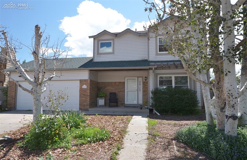 6475 Lonsdale Drive - Photo 1
