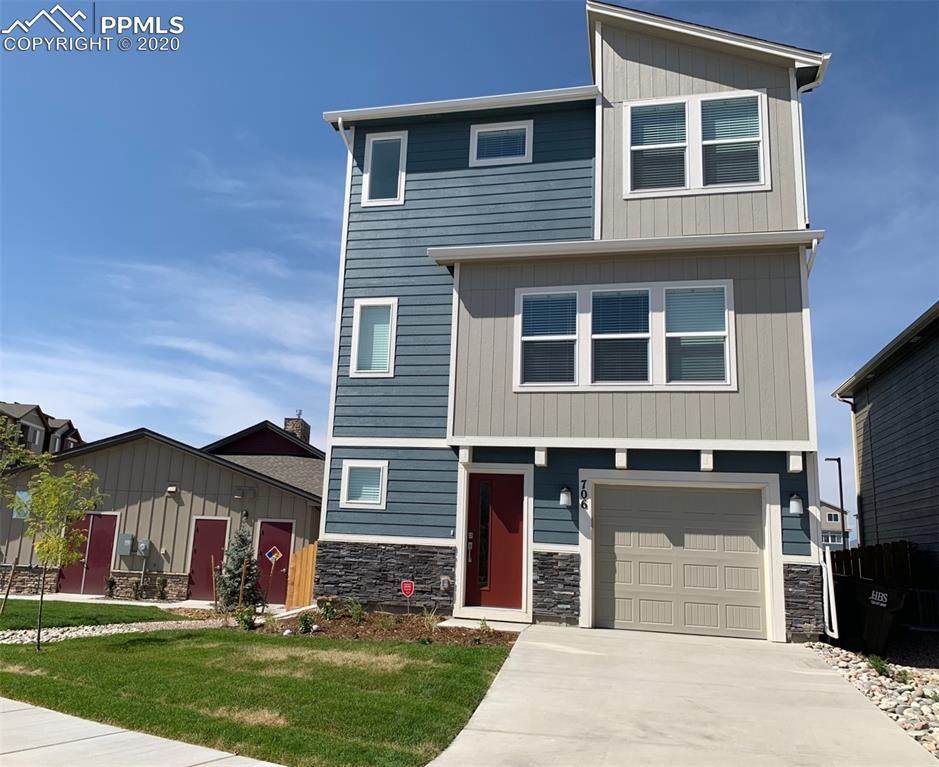 706 Grissom Drive - Photo 1