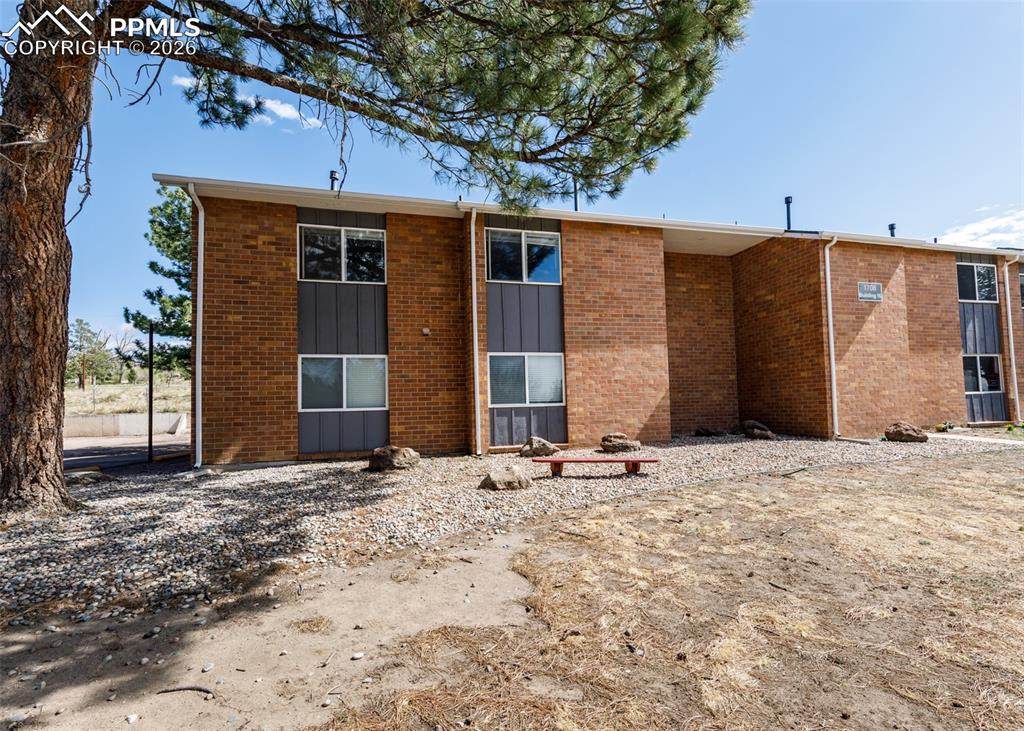 1708 Sawyer Way - Photo 1