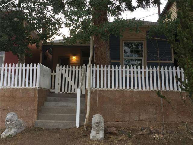 323 4th Street - Photo 1