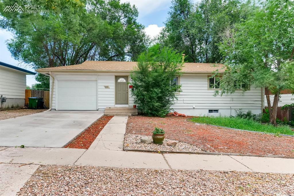 1111 Holmes Drive - Photo 1