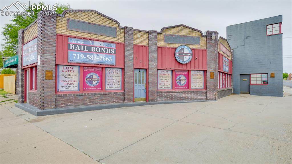801 Grand Avenue - Photo 1