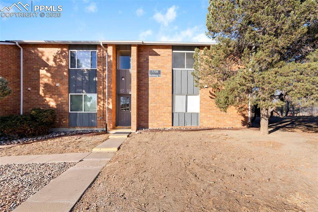 1708 Sawyer Way - Photo 1