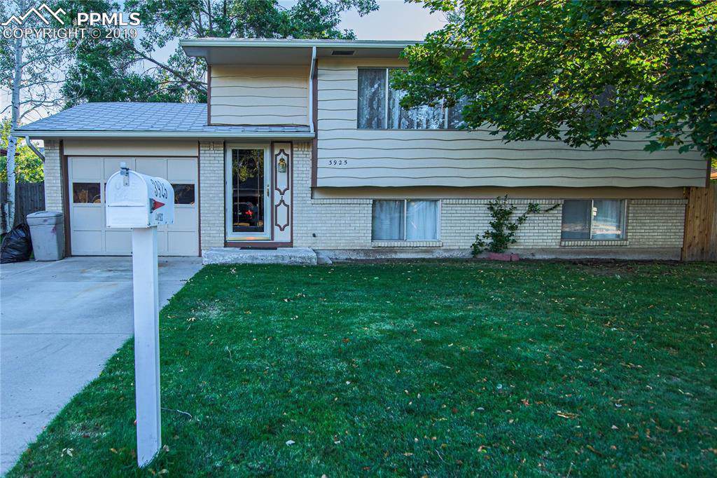 3925 Encino Street - Photo 1