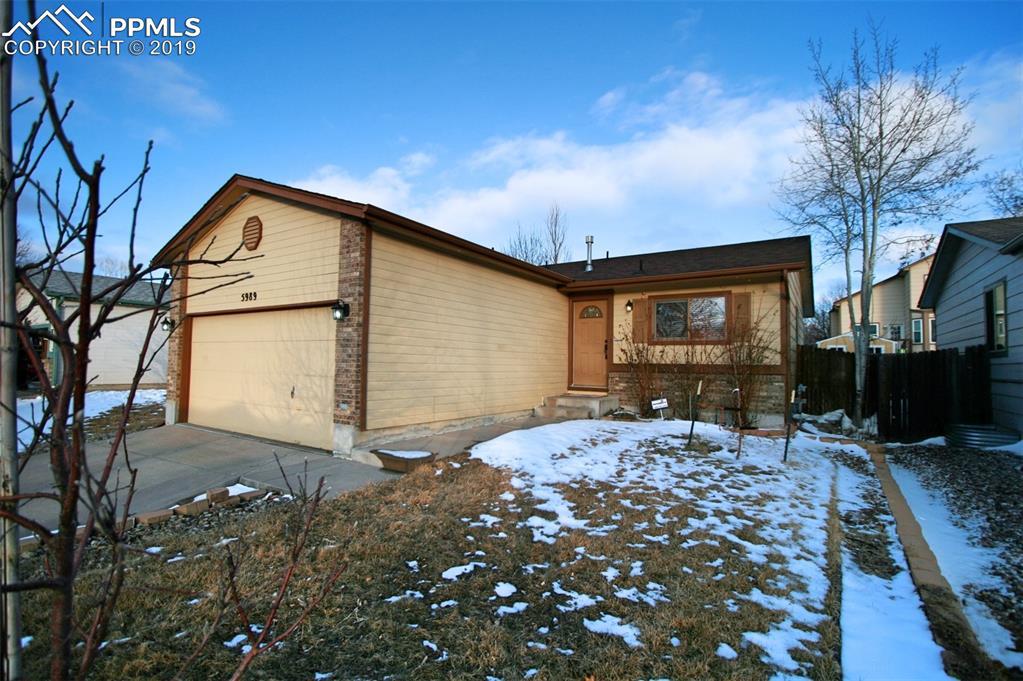 5989 Corinth Drive - Photo 1