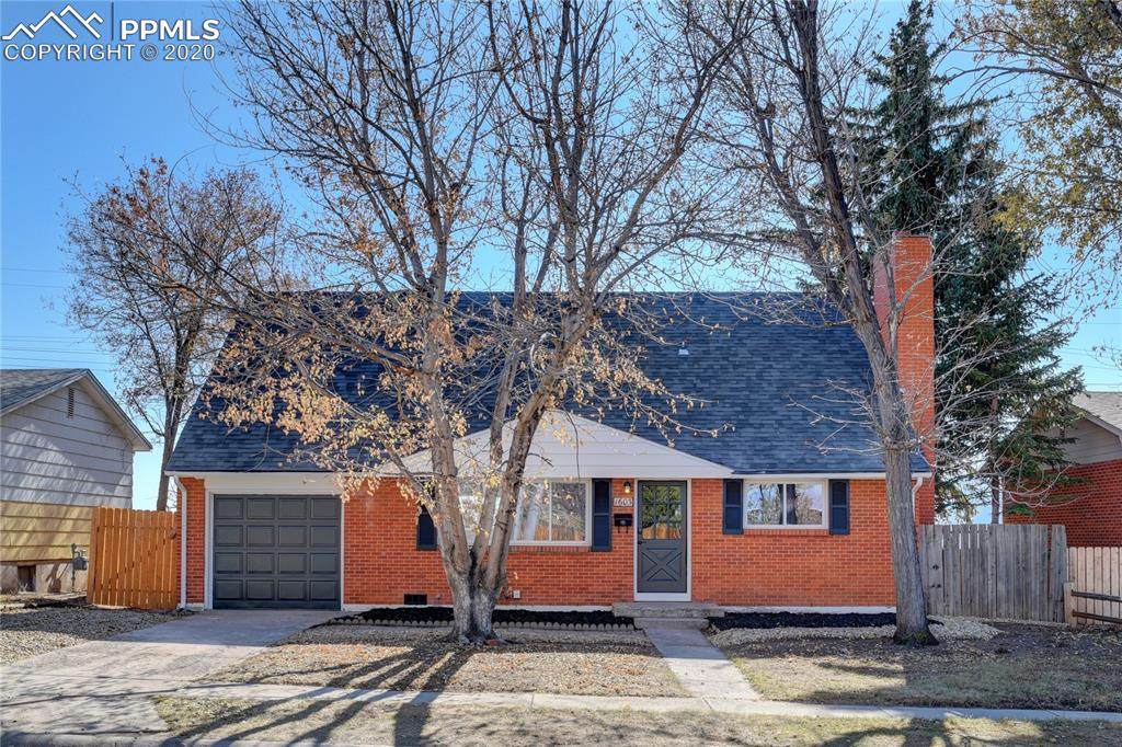 1603 Newcastle Street - Photo 1